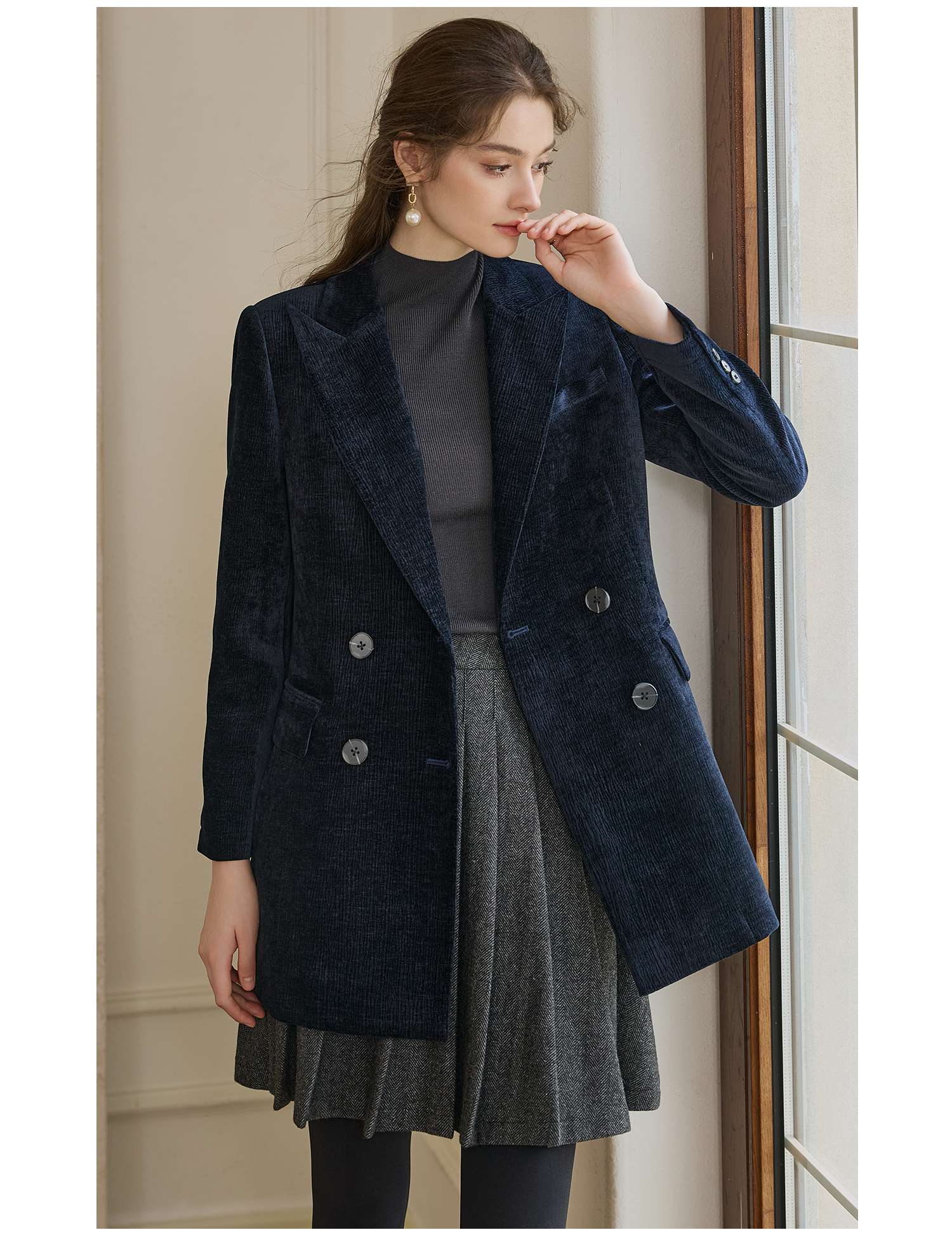 ネイビーコーデ 上質コーデュロイジャケットで叶える洗練スタイル