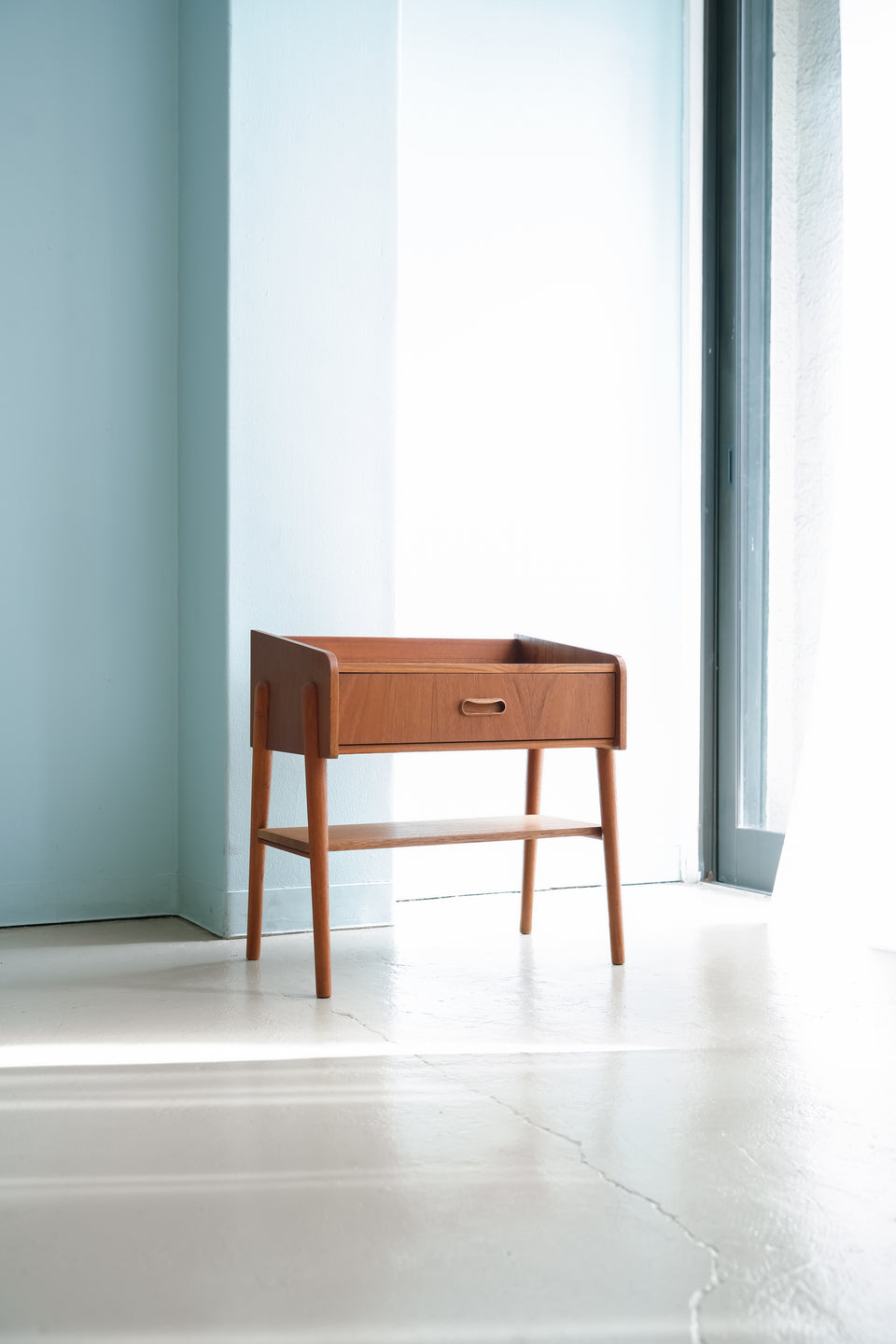 デンマークヴィンテージ サイドチェストテーブル チーク材 北欧家具