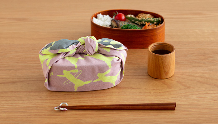 50 ミナ ペルホネン 両面 run run run ピンク/モスグリーン | ふろしき