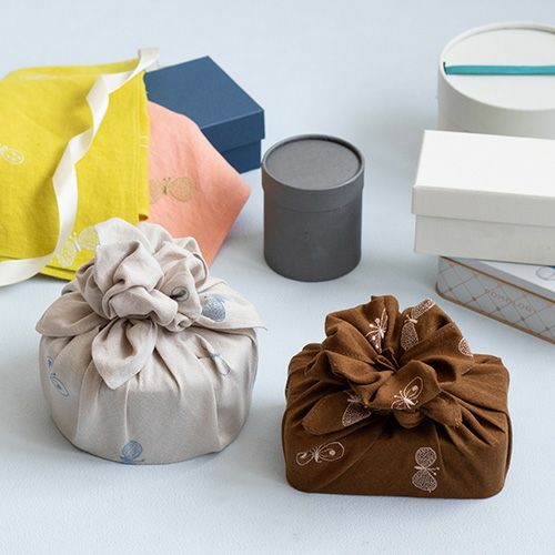 48 ミナ ペルホネン リネンエンブロL choucho イエロー | ふろしき