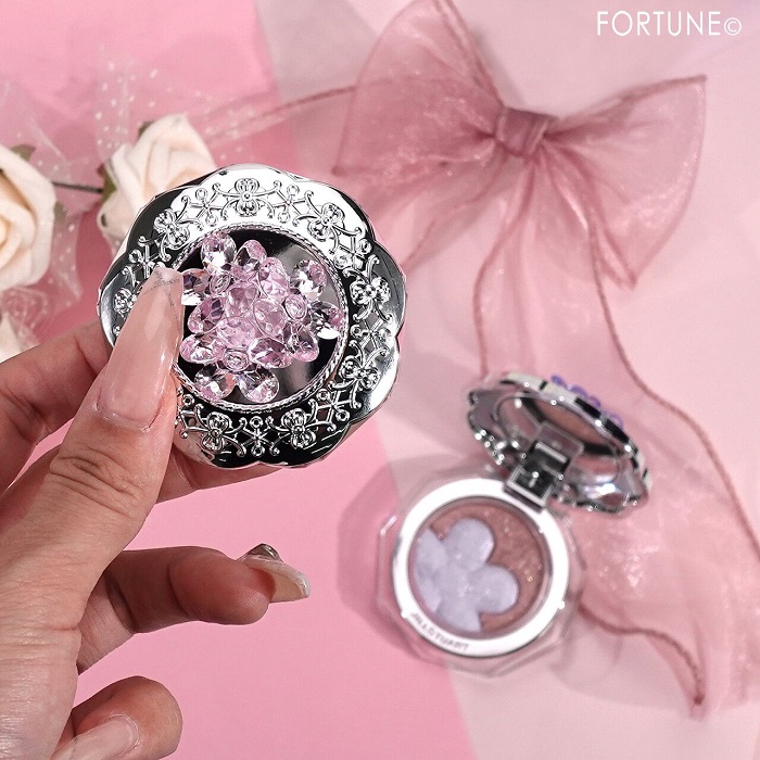 ジルスチュアート2024秋新作コスメ「クリスタルブルーム」10周年限定