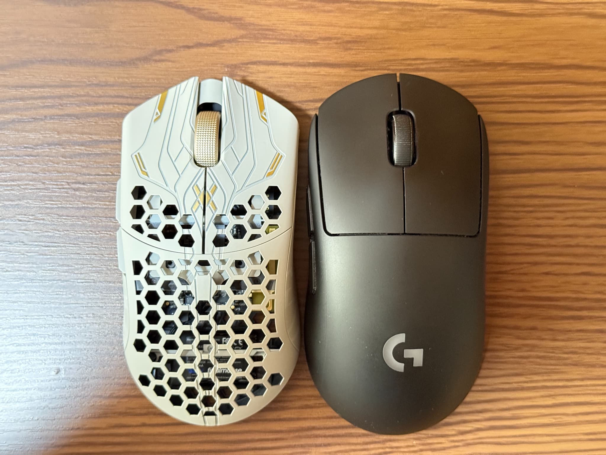 Finalmouse ULX Prophecy Clix レビュー｜デザインと機能性を持った最
