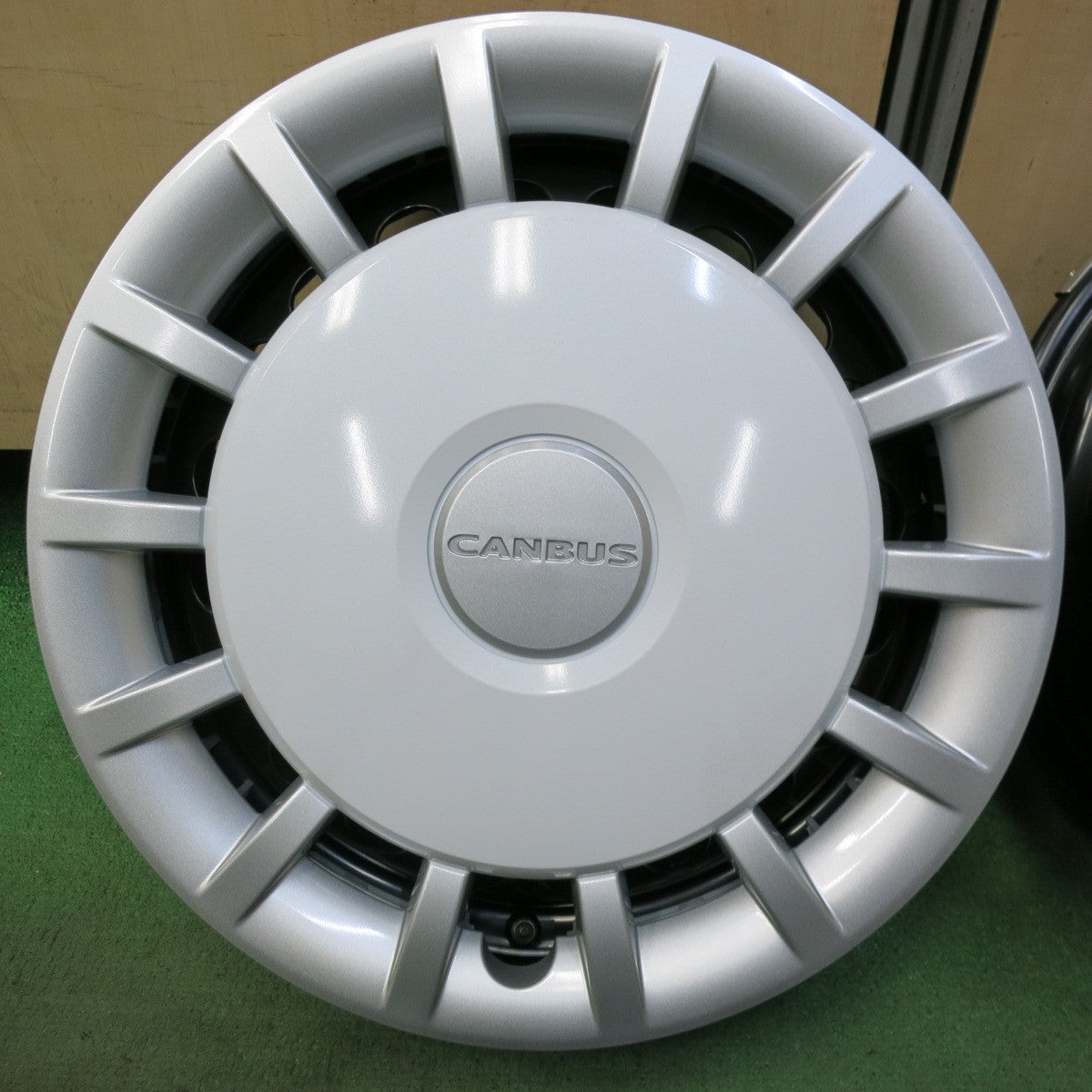 新車外し☆ダイハツ ムーヴ キャンバス 純正 スチール ホイール 14