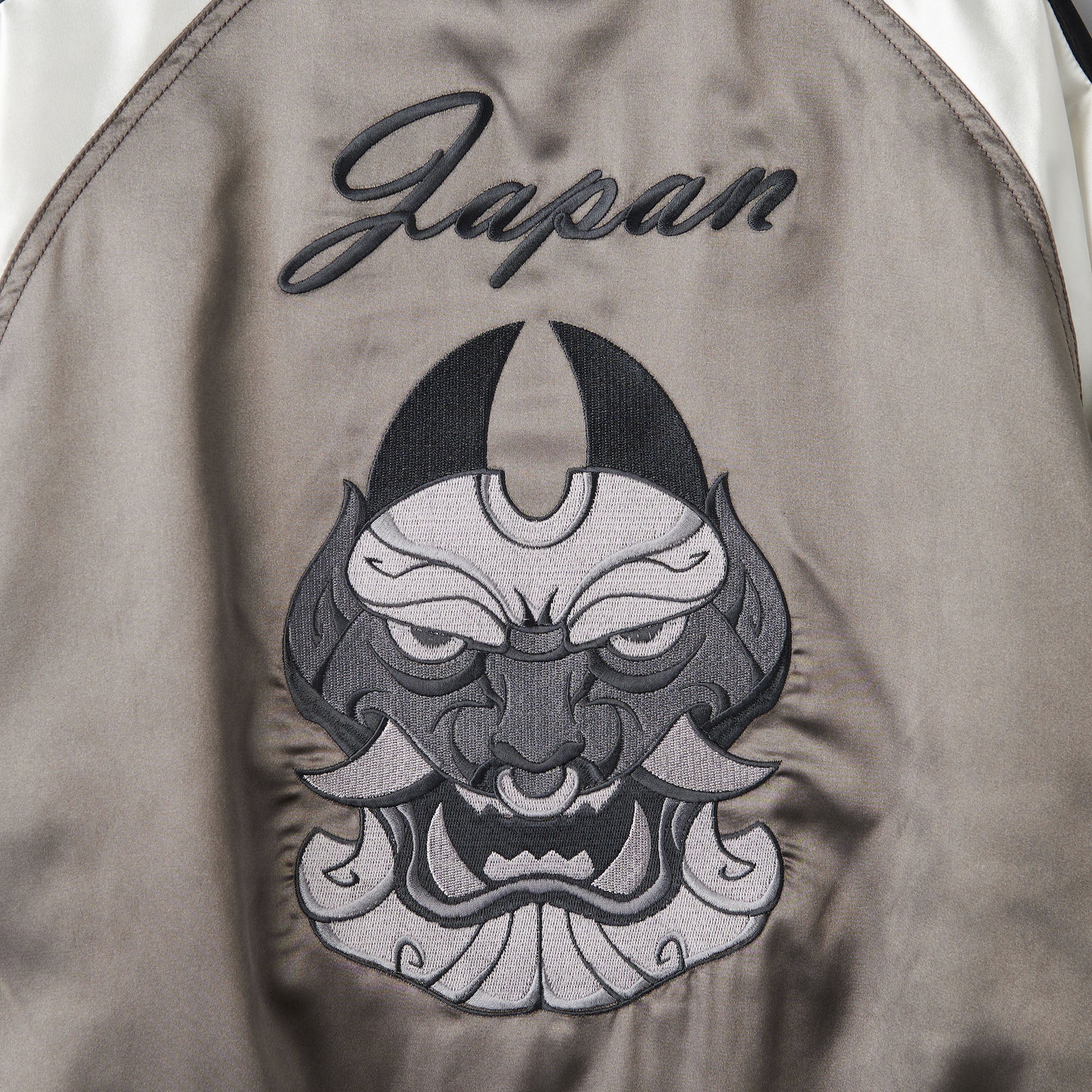 VALORANT ONI リバーシブルスカジャン (VLRNT×UA） – インフォレンズ