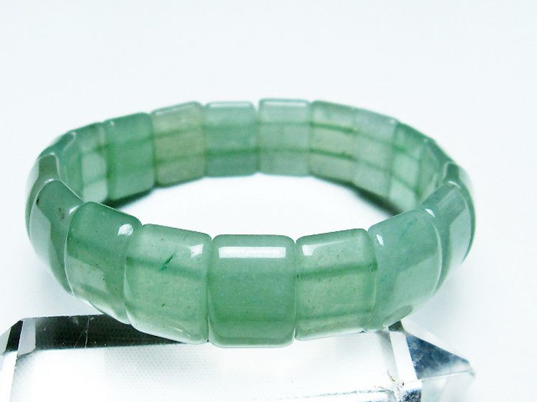 インド翡翠バングル[T379-3330]