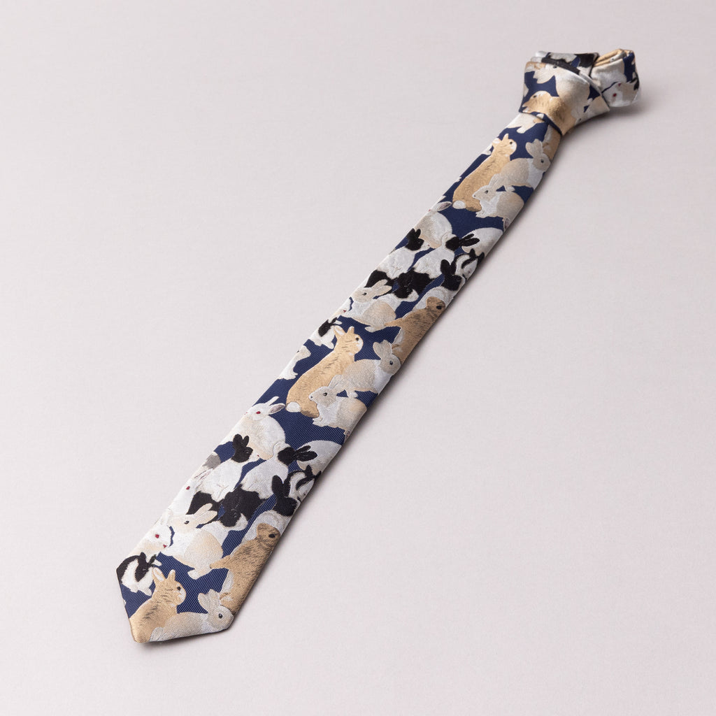 カワイイに、油断禁物？！｜ラビットタイ NAVY – giraffe ONLINE SHOP