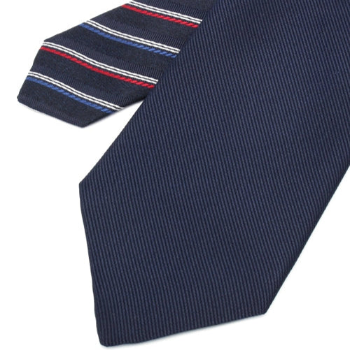 紳士の傍らにいる友人｜ジェントルマンタイ NAVY×DOG – giraffe ONLINE