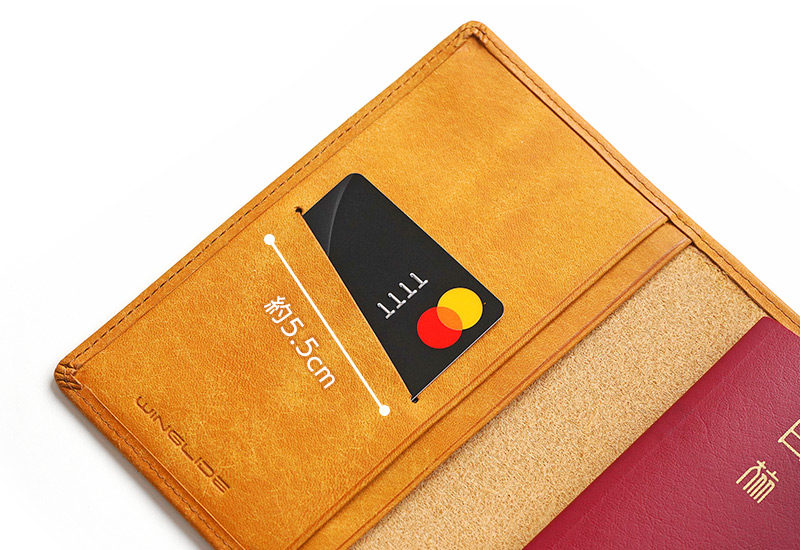 パスポートカバーはおしゃれな本革プエブロレザーがおすすめ。