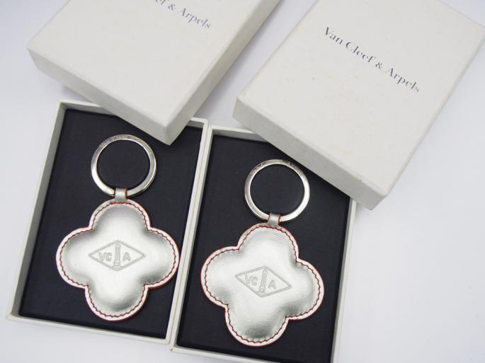ヴァンクリーフアーペルキーホルダー - 新品】Van Cleef &amp