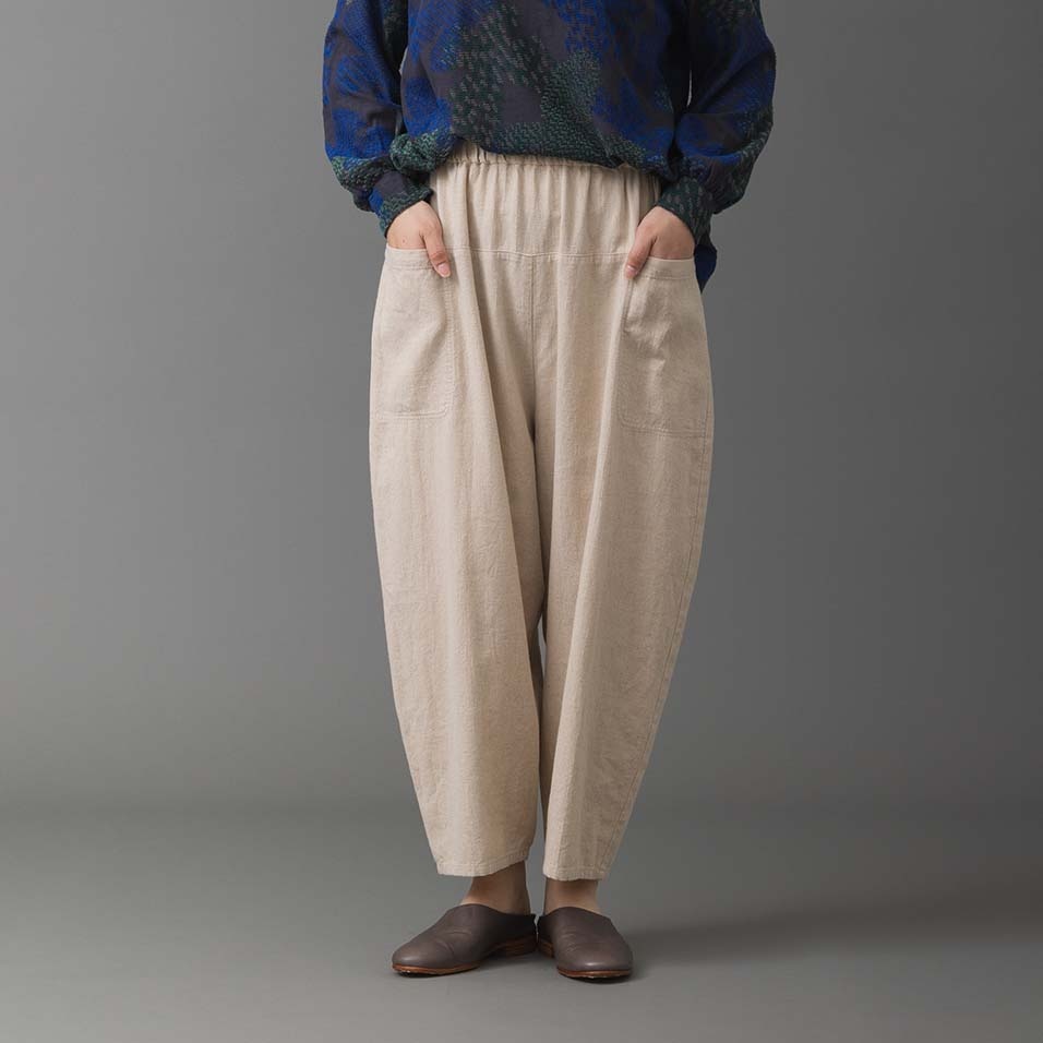 綿麻梨地織パンツ山芹（やませり） | 石見銀山 群言堂オンラインストア
