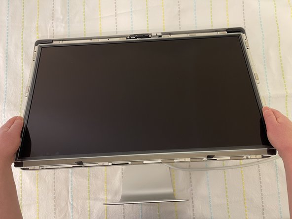 Apple LED Cinema Display 27インチ LED パネル修理 - iFixit 修理ガイド