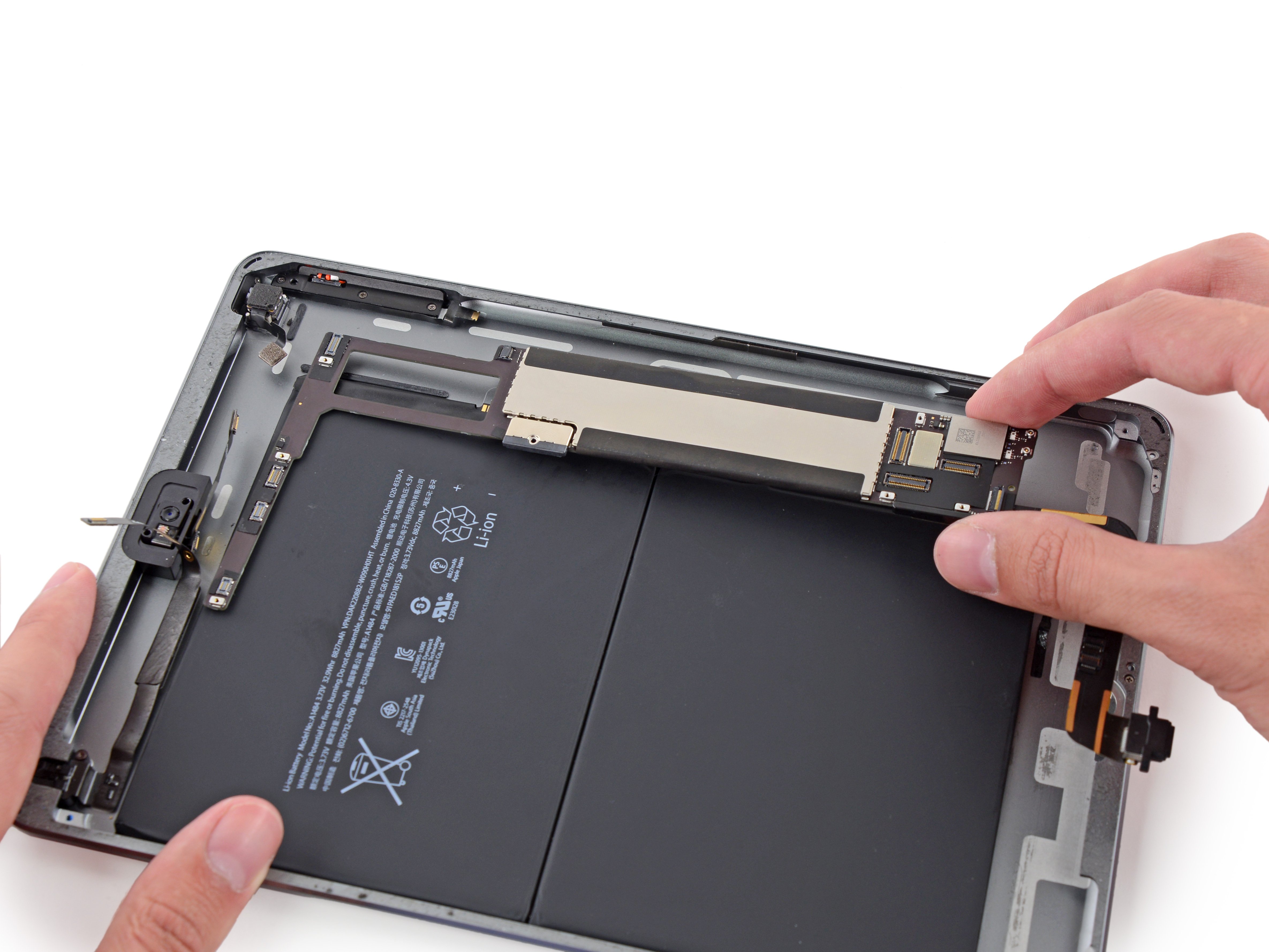 iPad 6 Wi-Fiのロジックボードの交換 - iFixit 修理ガイド
