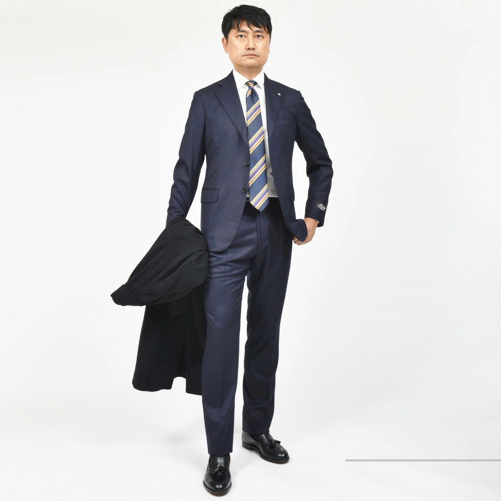 クリーン且つエレガンスな極上スーツ。Belvest(ベルベスト) スーツ2型