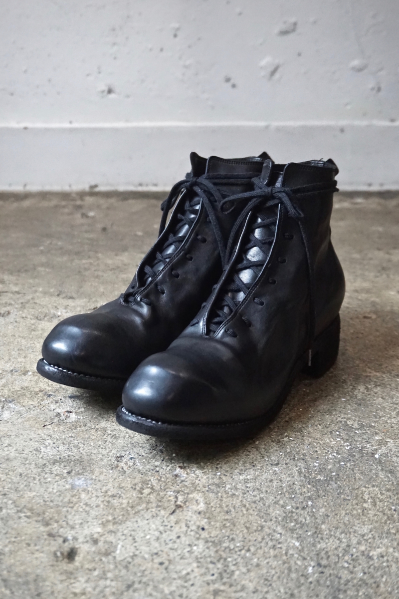 No PL11L. Laced Up Boots Horse Full Grain. BLKT(Black). GUIDI