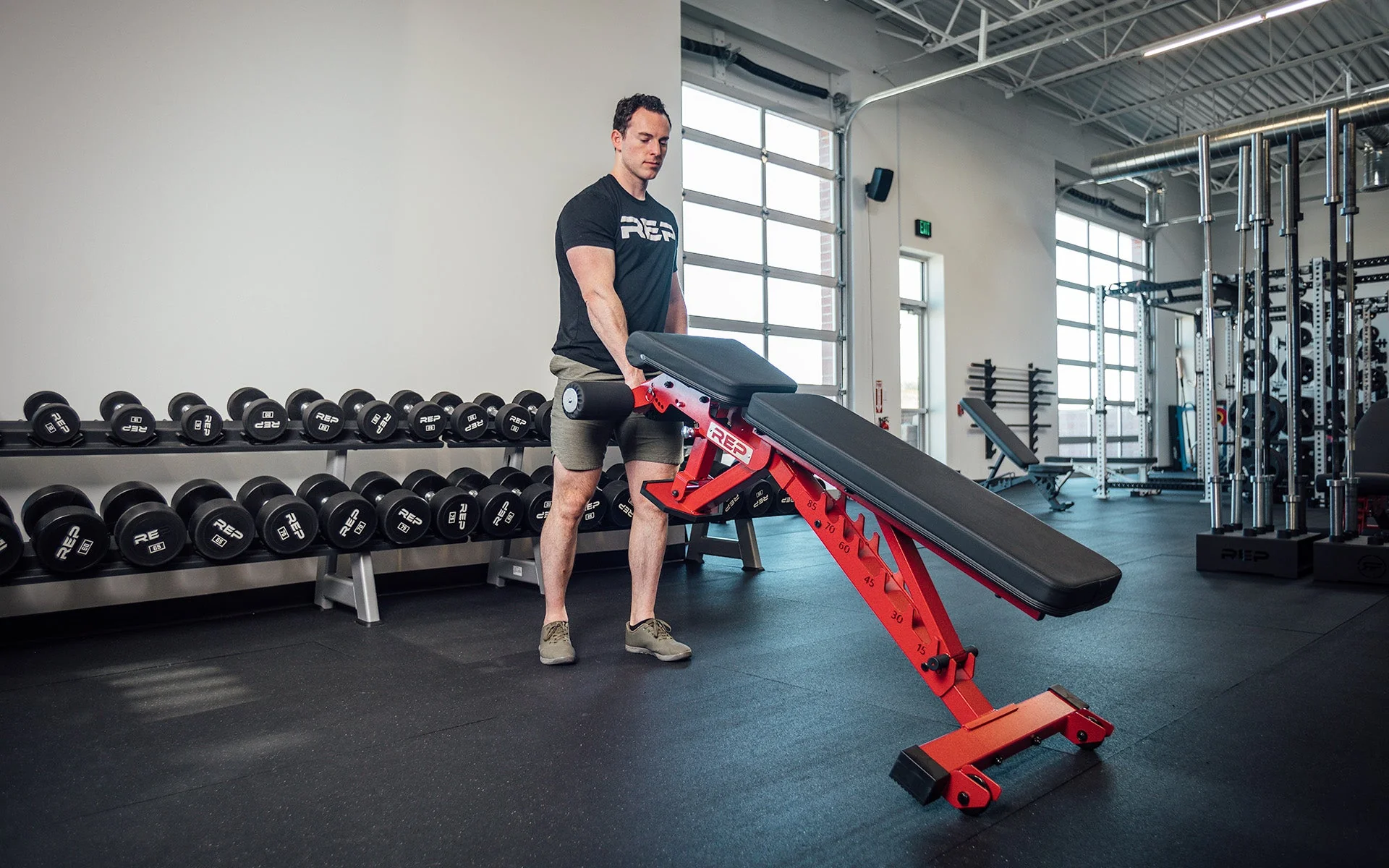 AB-3000 2.0 FIDアジャスタブルベンチ（メタリックブラック