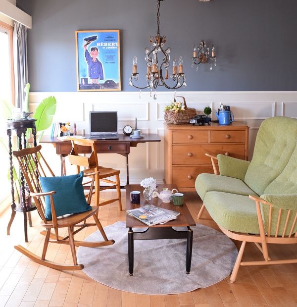 教会で使われていたアンティーク椅子、聖書BOX付きのチャーチチェア(m