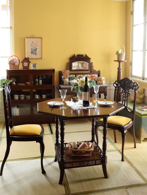 イギリスのアンティーク家具、ガラス扉が付いた本棚、おしゃれな