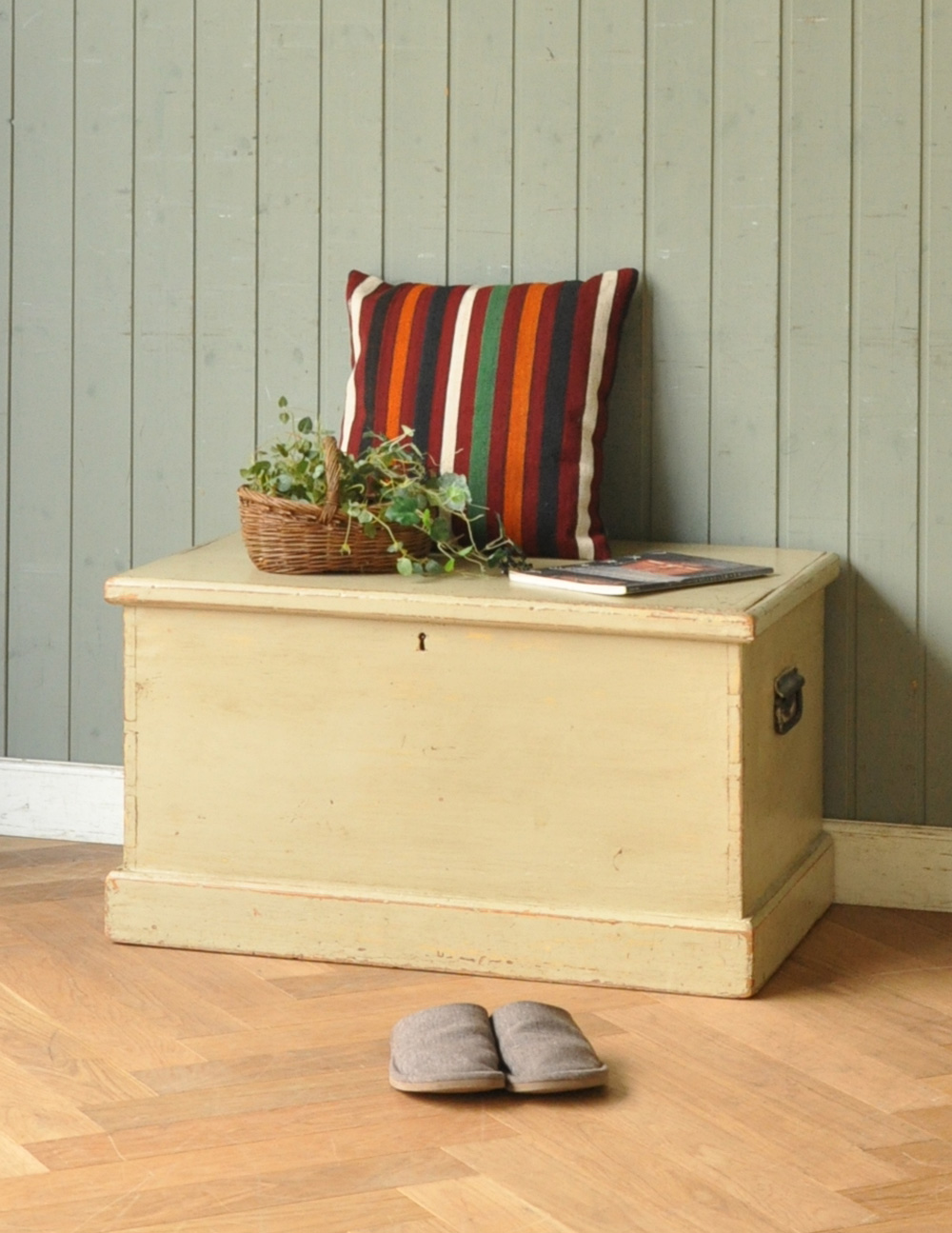 ペイントされたアンティーク家具、イギリスのブランケットボックス (z