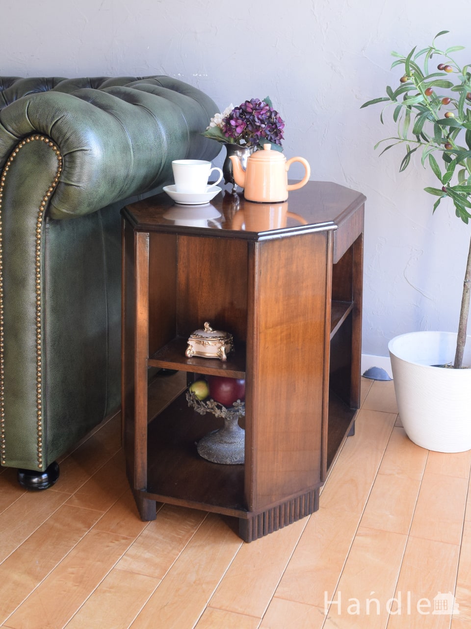 Stonehill社のヴィンテージコーヒーテーブル、ティアドロップの形を