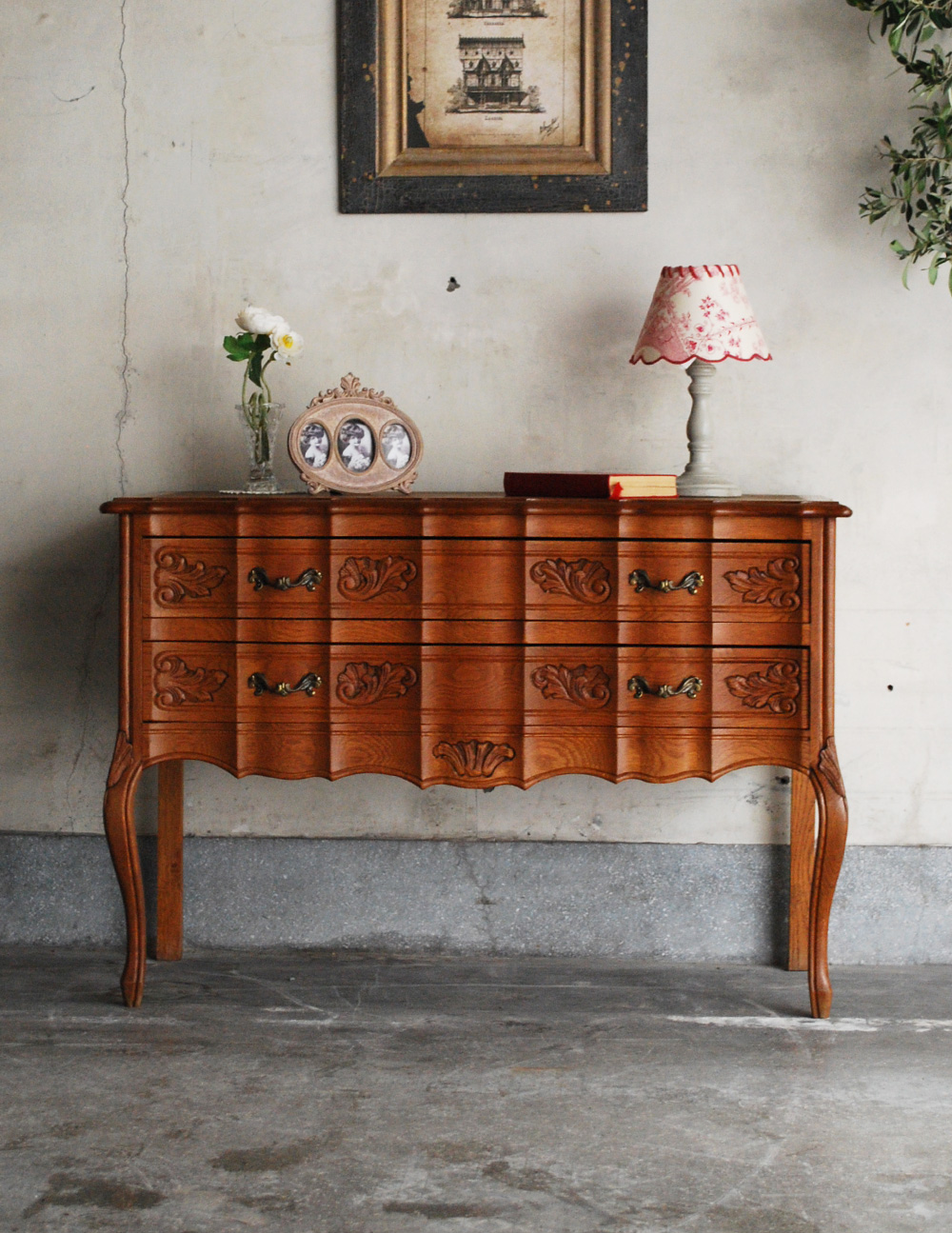 南フランスの華やかなアンティーク家具、幅広の2段チェスト(j-1223-f