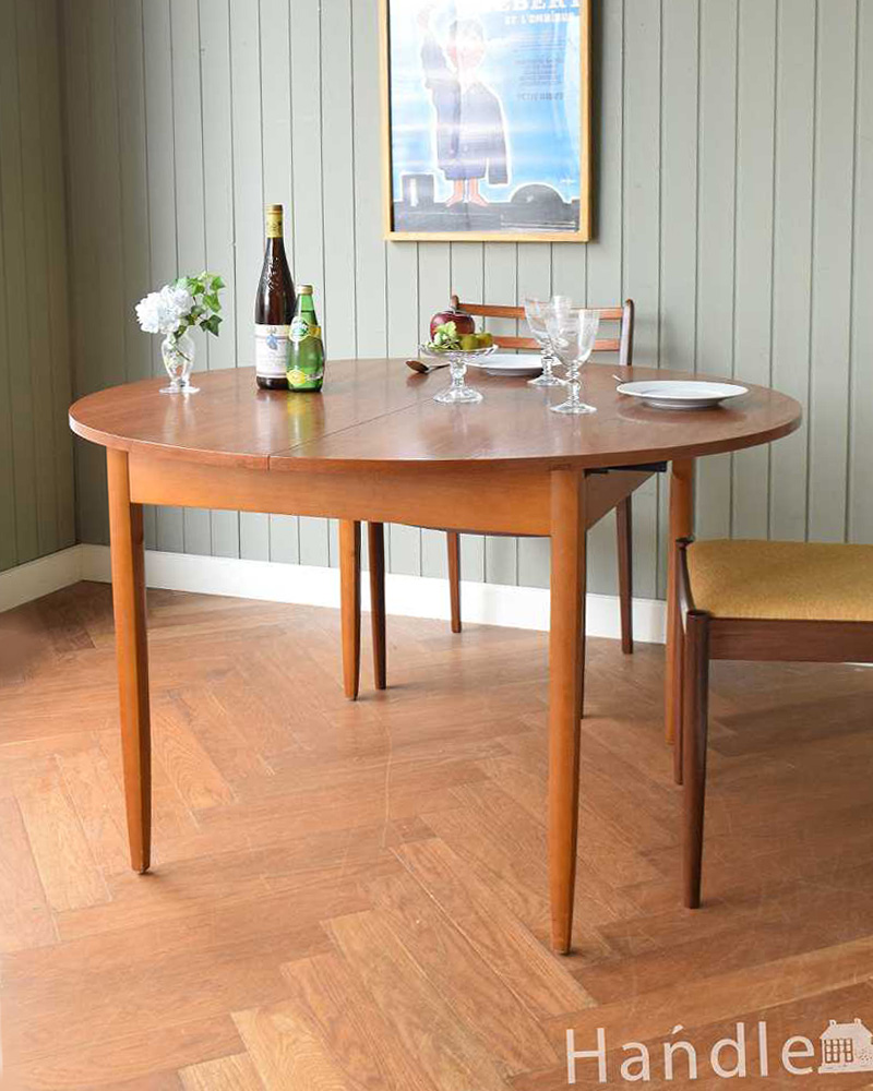 伸張できるアンティーク家具、伸張式のダイニングテーブル