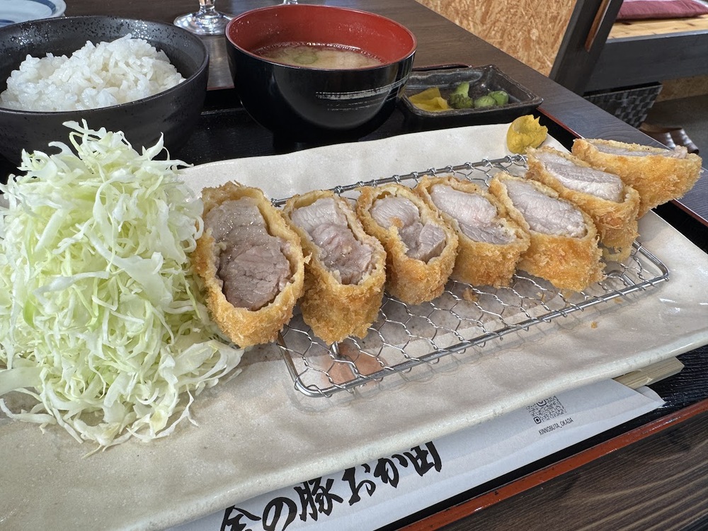 先代から引き継いだ伝統の味に感動！下柚木のとんかつ屋さん「金の豚