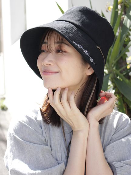 サイドウェイフラワー刺繍ワッシャーダウンバケットハット（ハット