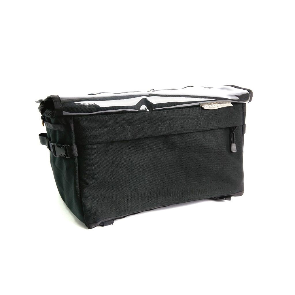 普段使いから旅まで！Outer Shell（アウターシェル）のフレームバッグ