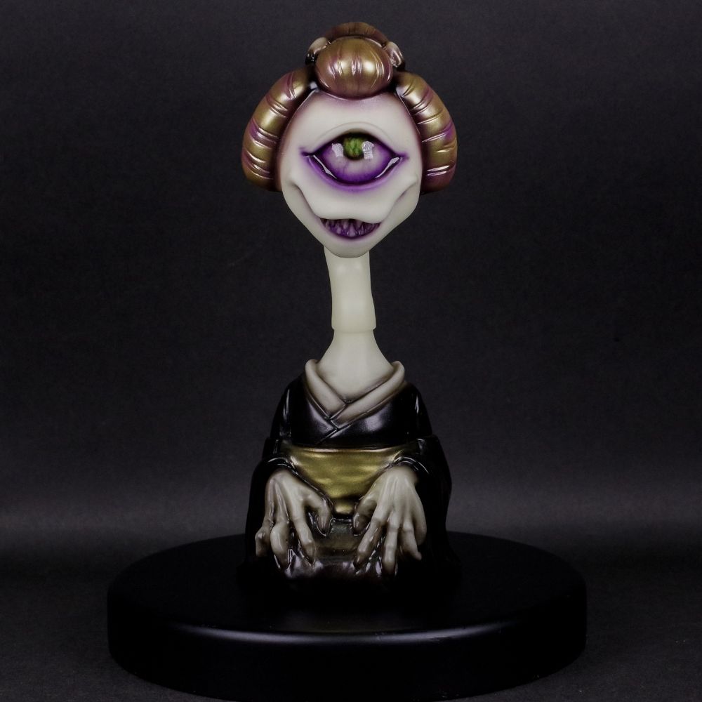 7月5日(水)18時より抽選開始】【かっこわらい雑貨店】さちこ(蓄光)が