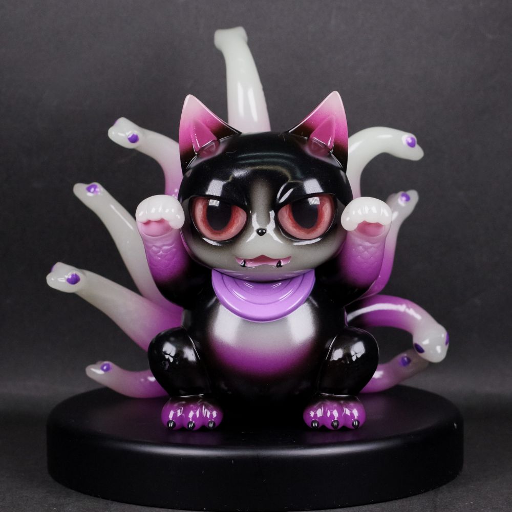 11月20日(月)18時より抽選開始】【MEOWWWTHRA】ニャスラ(蓄光パープル