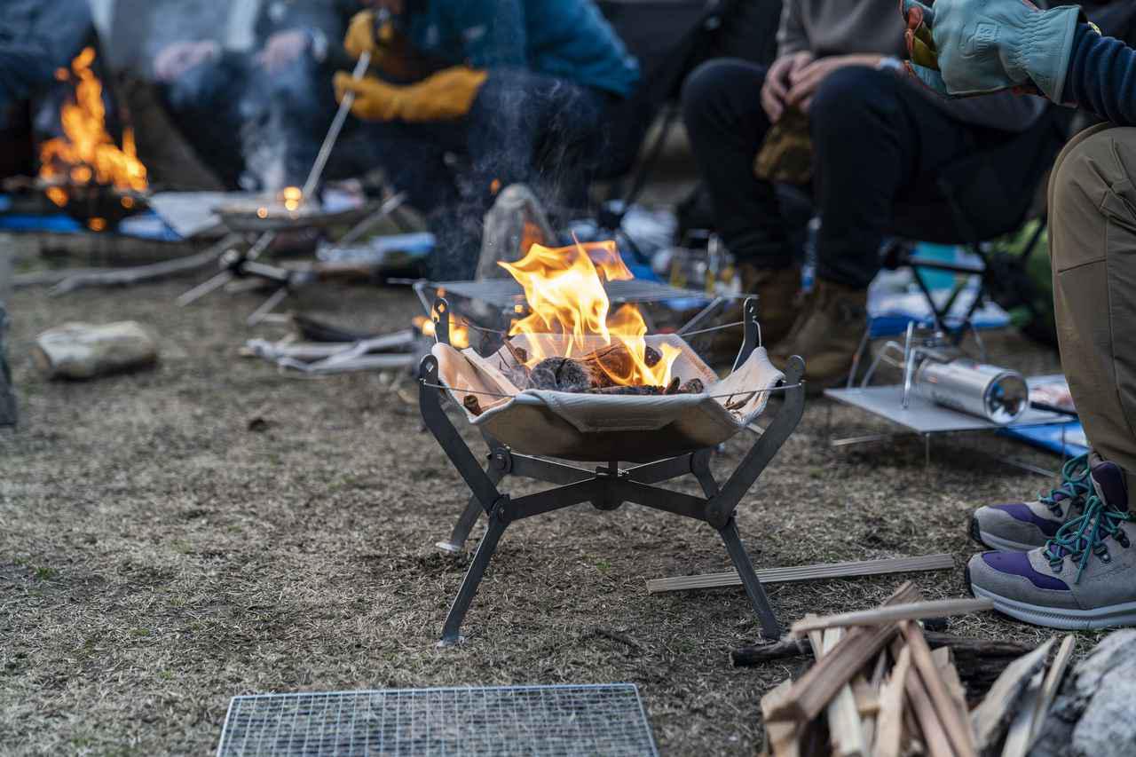 軽量ソロキャンプ用焚き火台16選】 持ち運びが便利でツーリングにも