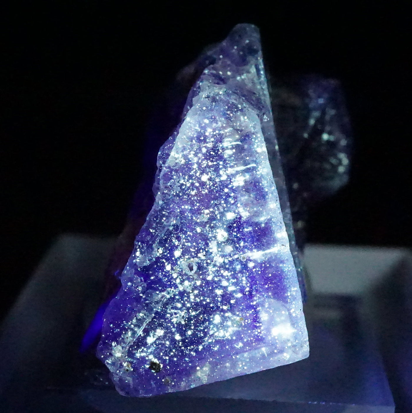 中国新疆ウイグル自治区産 オイル入りフローライト – 天然石ハッピーギフト