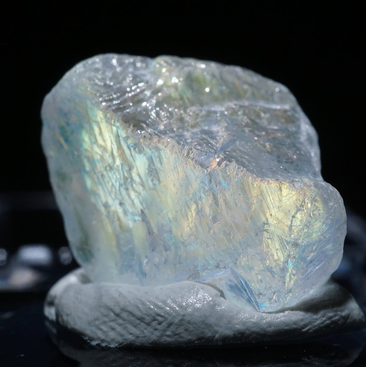 マダガスカル産 レインボームーンストーン|ハッピーギフト – 天然石