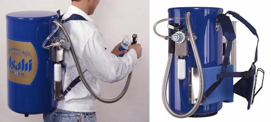 球場を軽やかに駆け巡る！「背負い式ビールサーバー」の開発秘話
