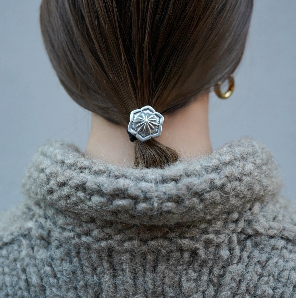 華コンチョ（ヘアゴム）/ シルバーダラークラフト – HATCH