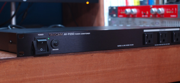 電源レビュー】ファーマンとタスカムのクリーン電源の音質を検証