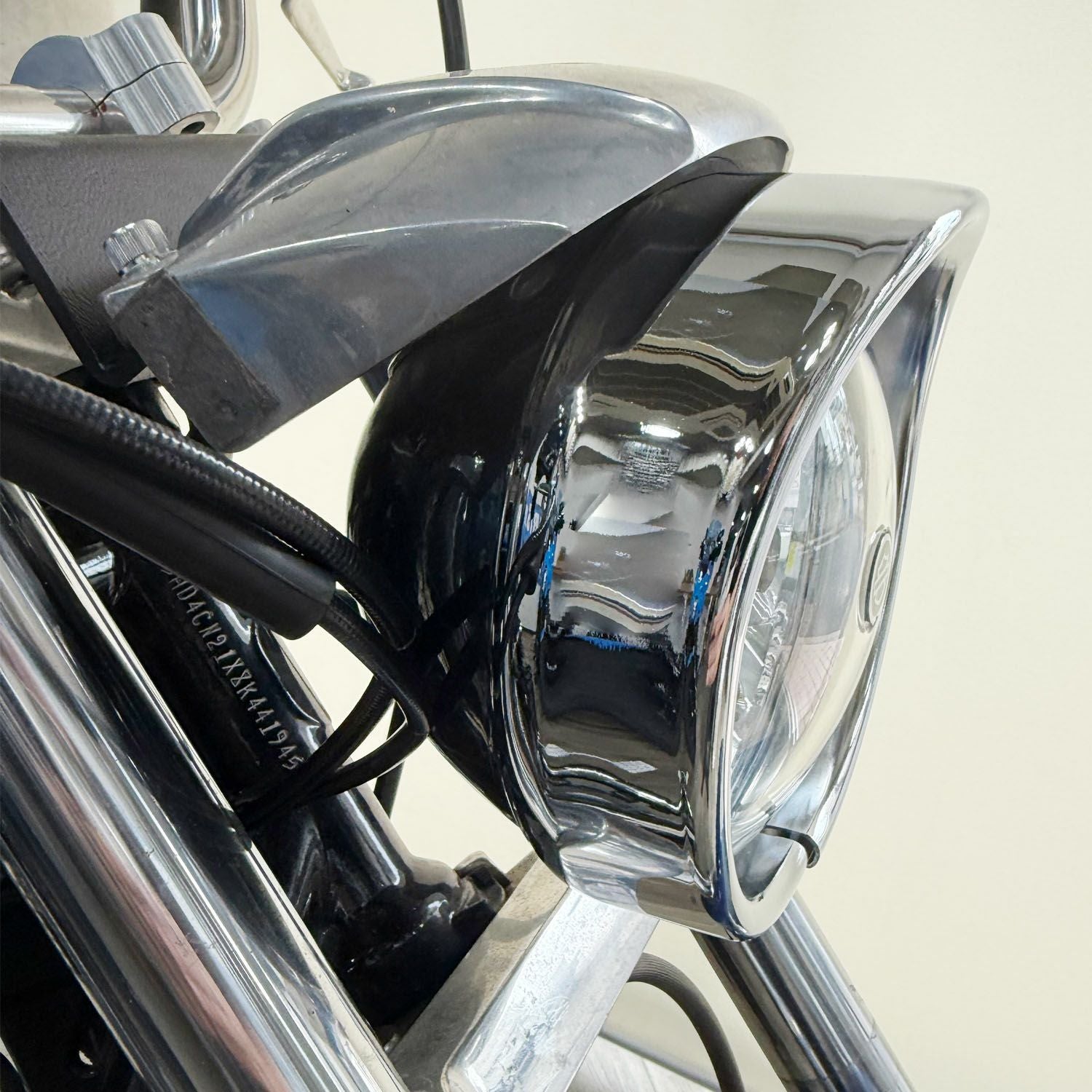 セール】【黒塗装】バイザースタイル・5.75インチヘッドライト・トリム