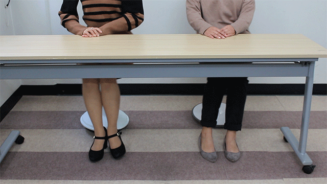 グラッチェア® - バランスチェアのように座るだけでデスクワークし