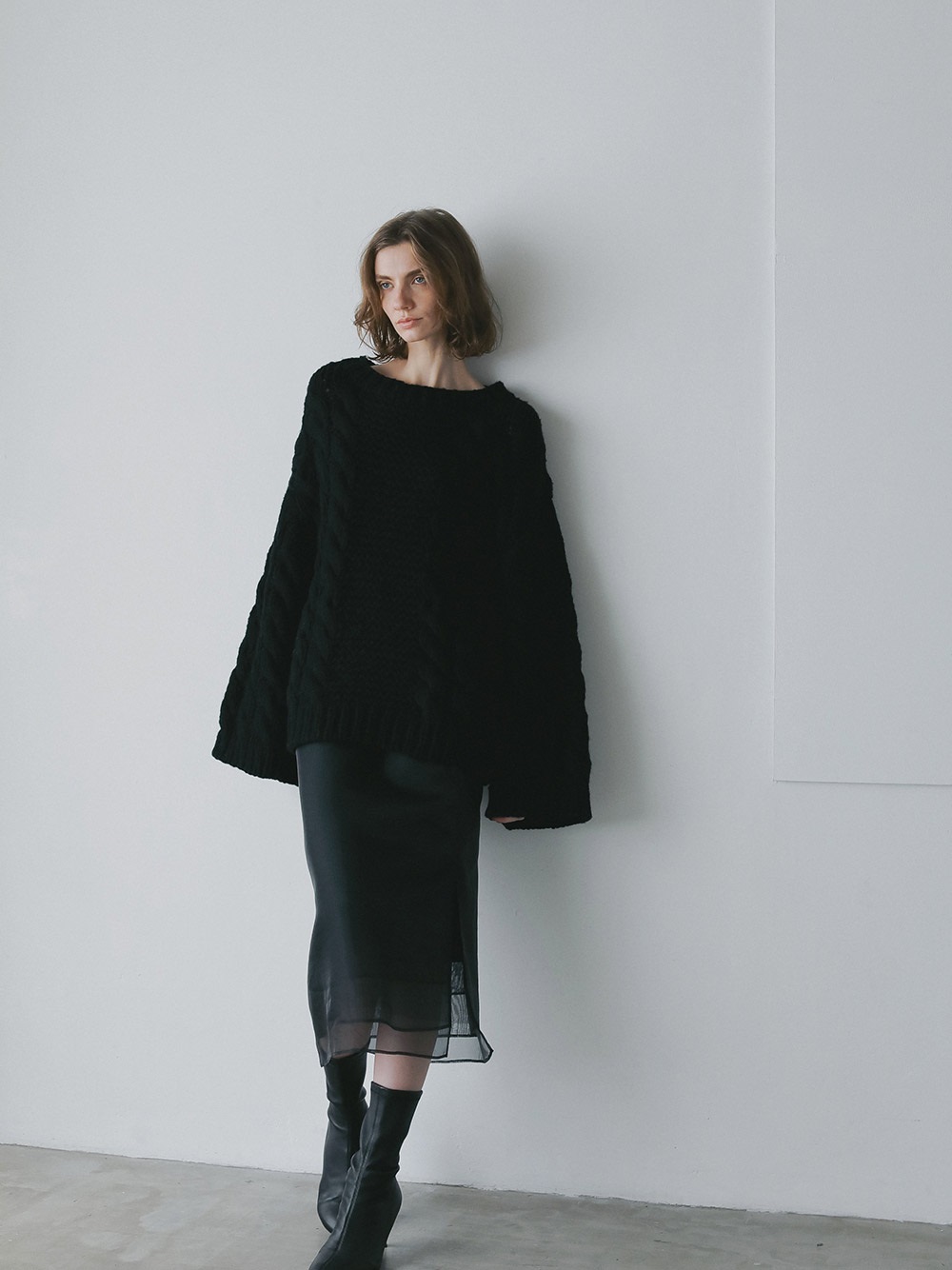 ハンドケーブルニットプルオーバー | Knit | HER. Online Store