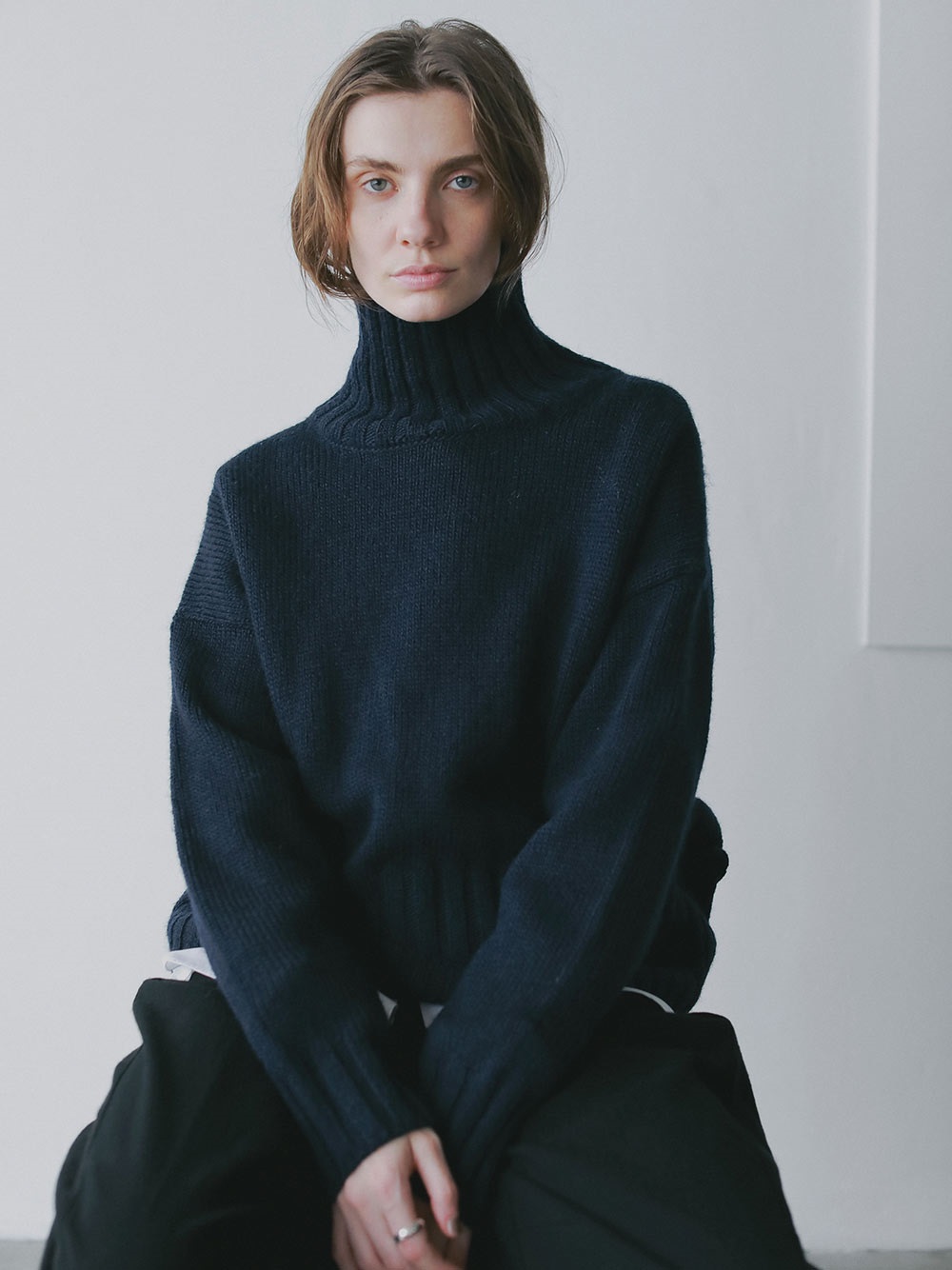 ハイネックニットプルオーバー | Knit | HER. Online Store