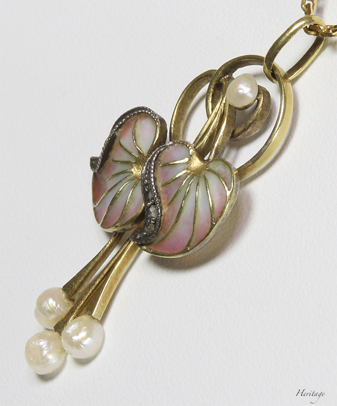 侘び寂びを感じる葉っぱモチーフのプリカジュール・エナメル