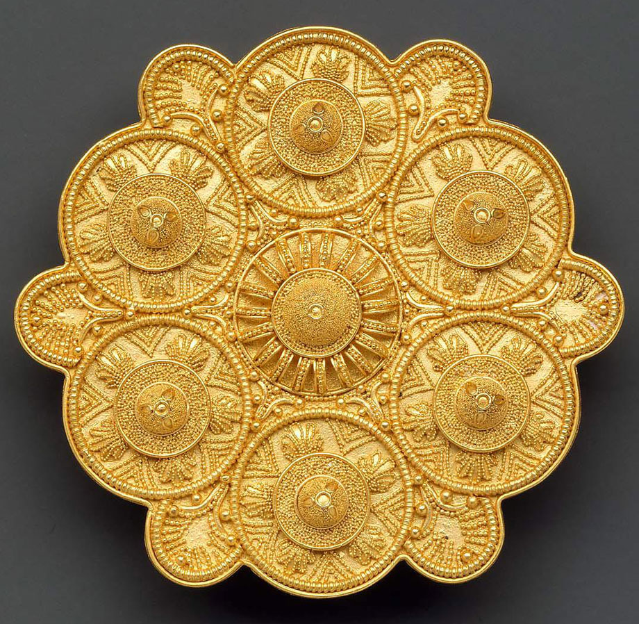 撚り線アートのゴールド・フリンジ・ブローチ | アンティークジュエリー