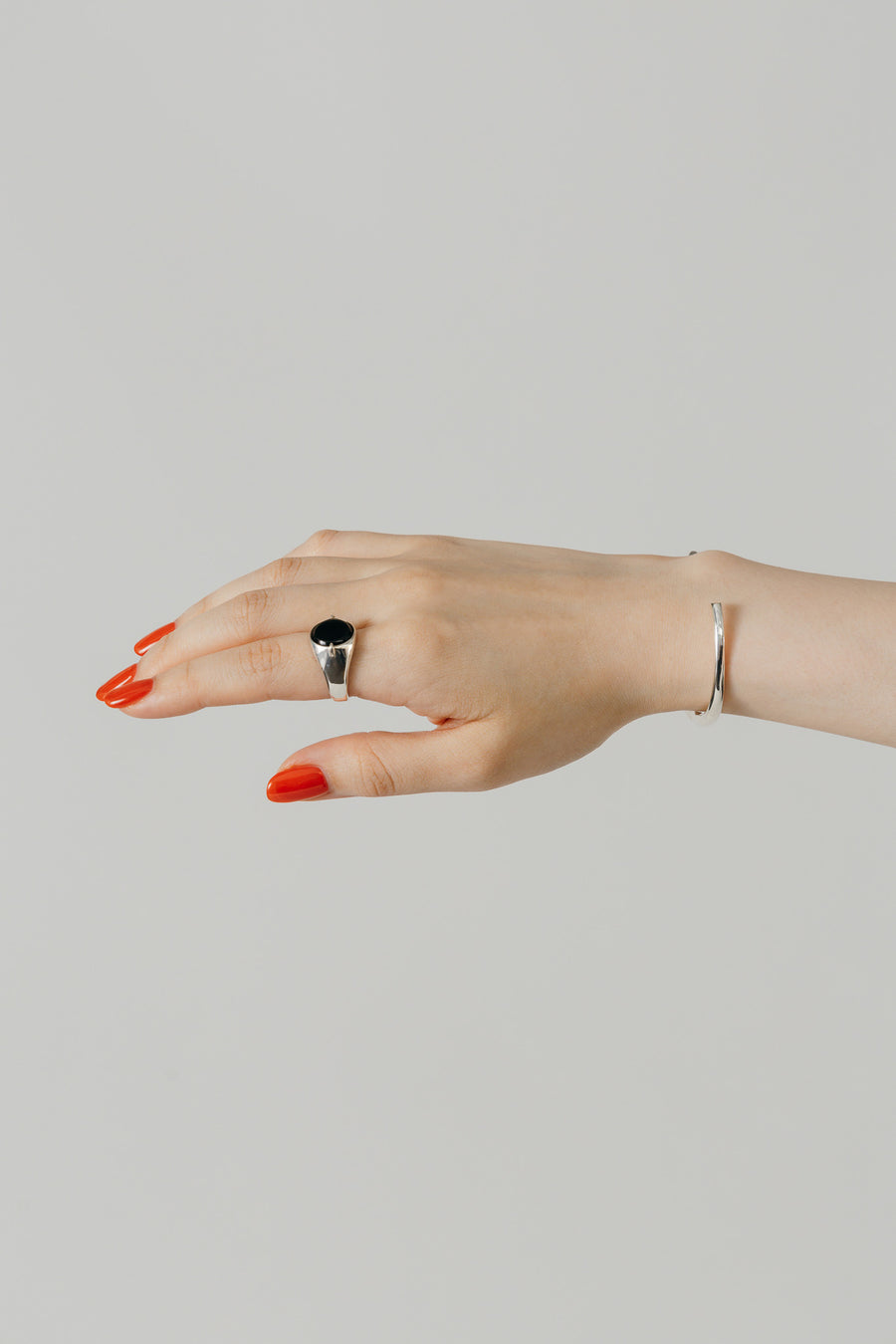 MERLINE BANGLE – h'eres