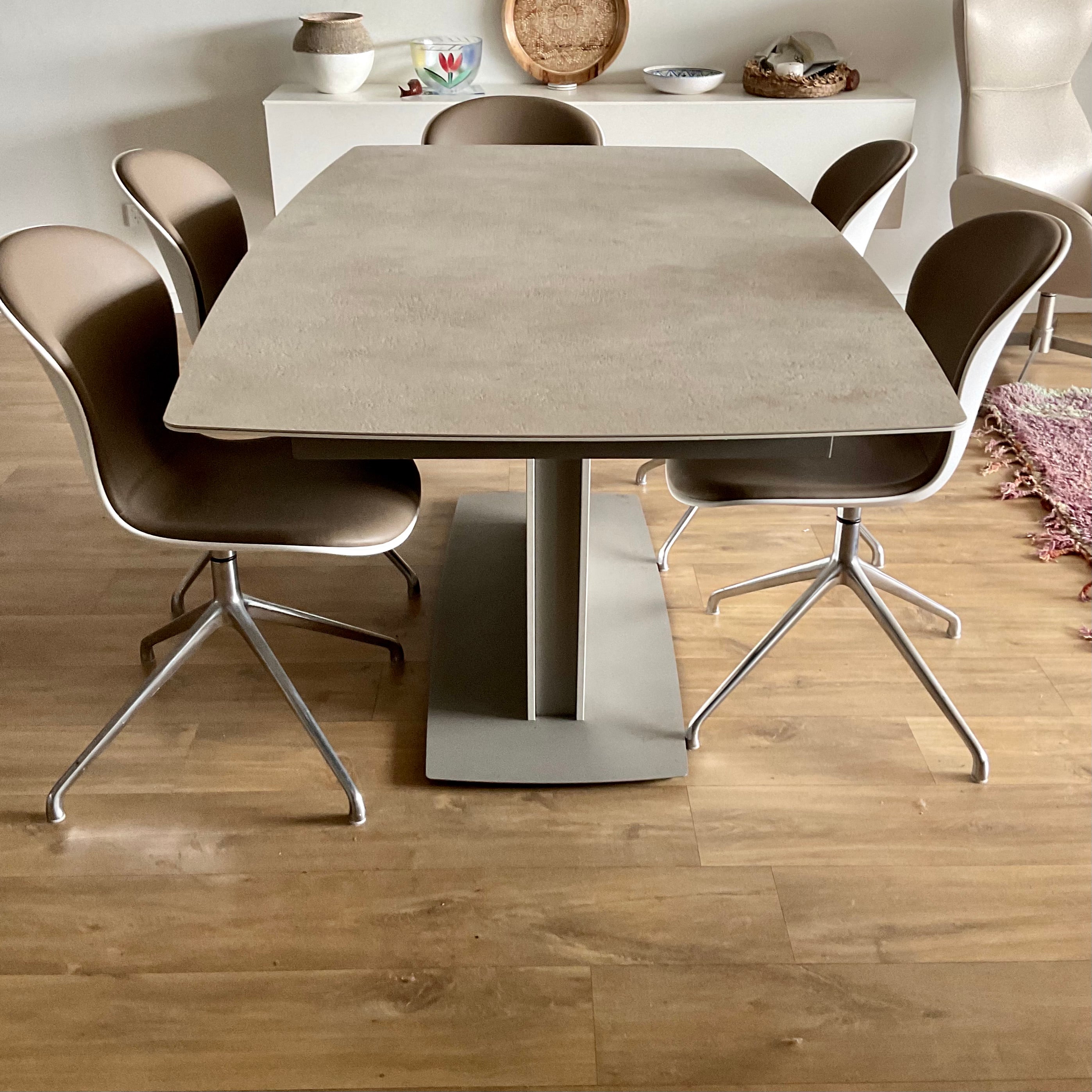 Milano Extension Dining Table by BoConcept – Home Furniture on
