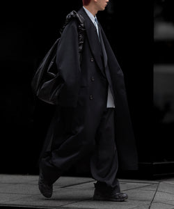 ssstein / シュタイン】W/SI SATIN PEAK LAPEL LONG COAT - BLACK