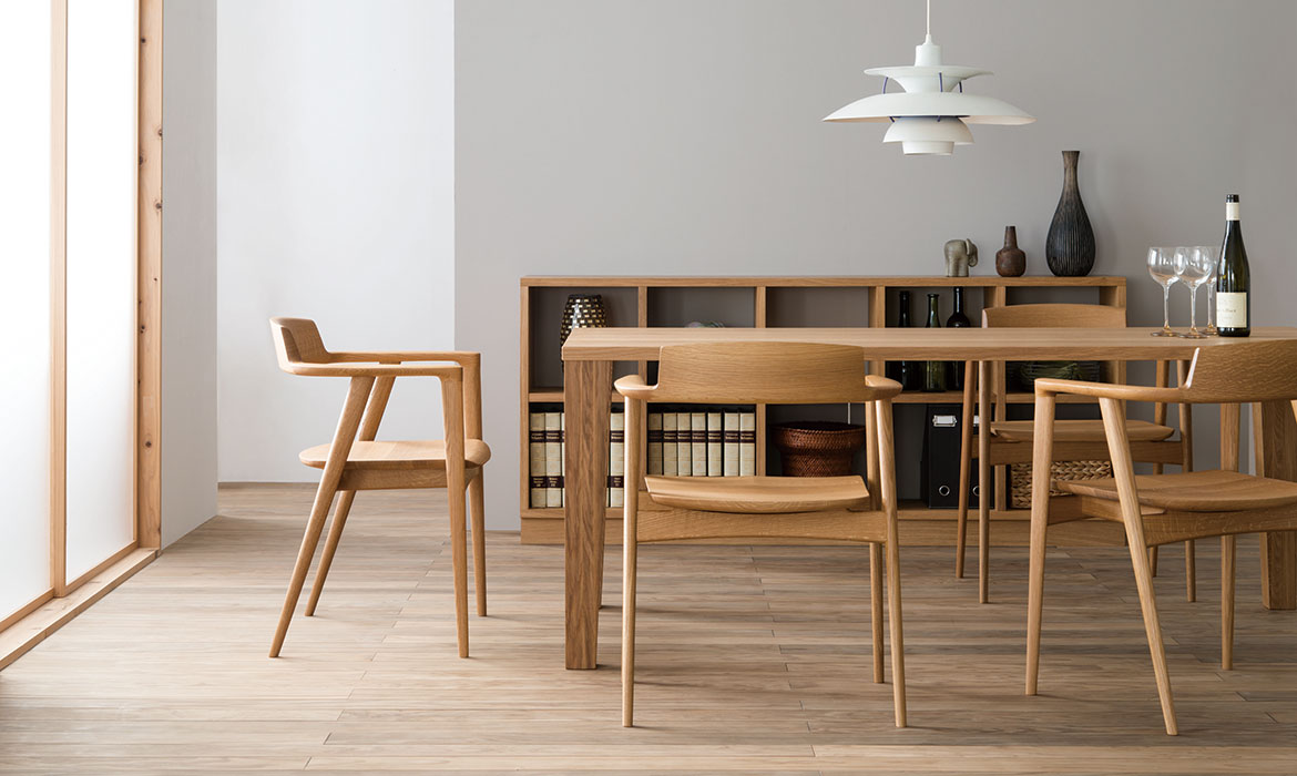 SEOTO アームチェア（板座） | 飛騨産業株式会社【公式】 | 飛騨の家具