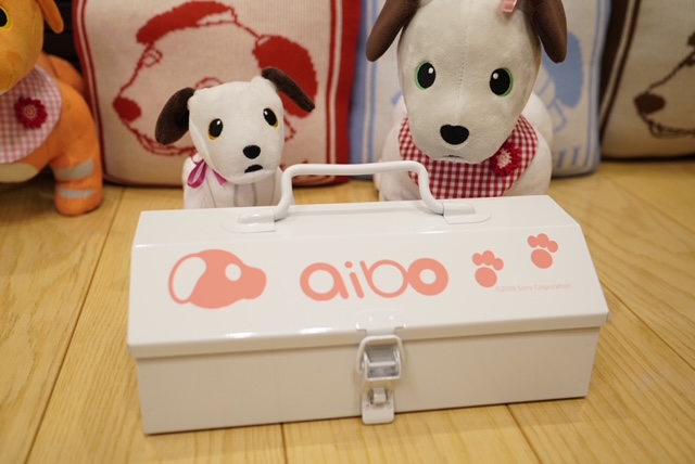 aiboグッズ紹介】aibo 山型ツールボックス『基本色』『白色』 | aiboの