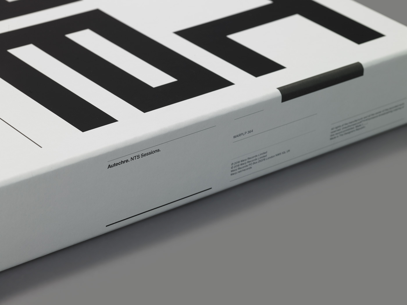 Autechreの8時間に及ぶロングセットを収めた最新作『NTS Sessions.』が