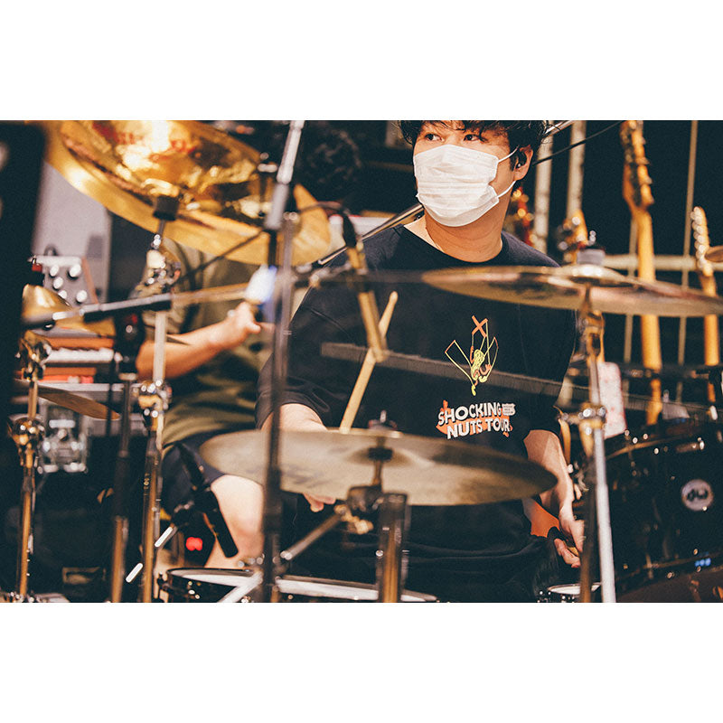 SHOCKING NUTS TOUR Tシャツ ブラック（SHOCKING NUTS TOUR