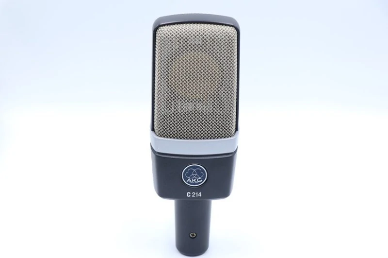 AKG C214をレビュー。DTMで定番の使いやすい人気のコンデンサーマイク
